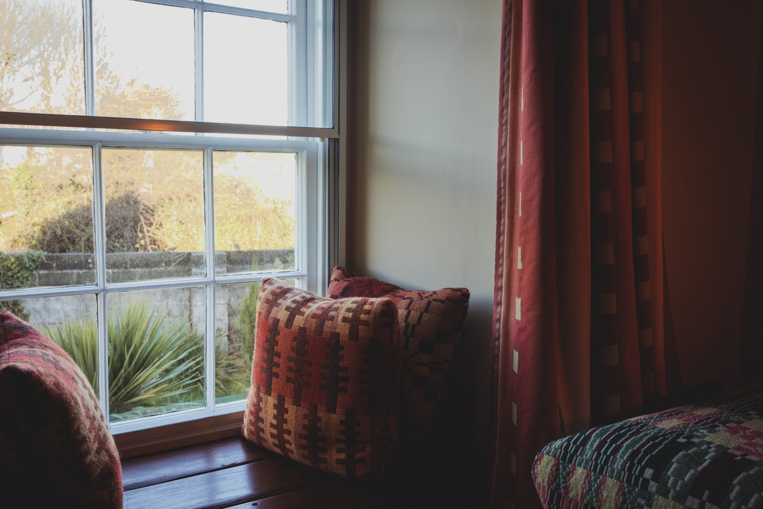 Penrhiw Farm - Luxury B&B - Cosy Single - Window Seat